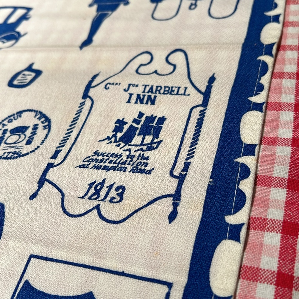 44inch by 16 inch vintage table runner Perfect condition from the 1970’s - Picture 7 of 8